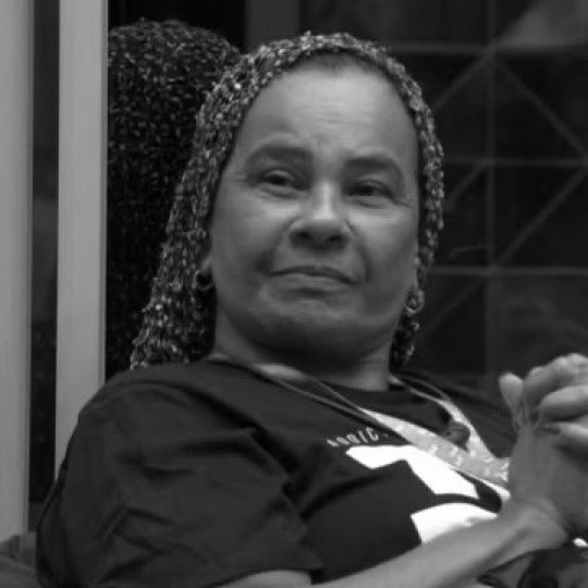 Ana Paula foi colocada no monstro pela Solange, saindo do VIP mesmo tendo passado 70 dias na xepa, foi humilhada pela mesma, tendo a sua mãe que morreu colocada na discussão de forma suja. Mas o universo deu um jeito dela ser LÍDER de novo #ForaSolange