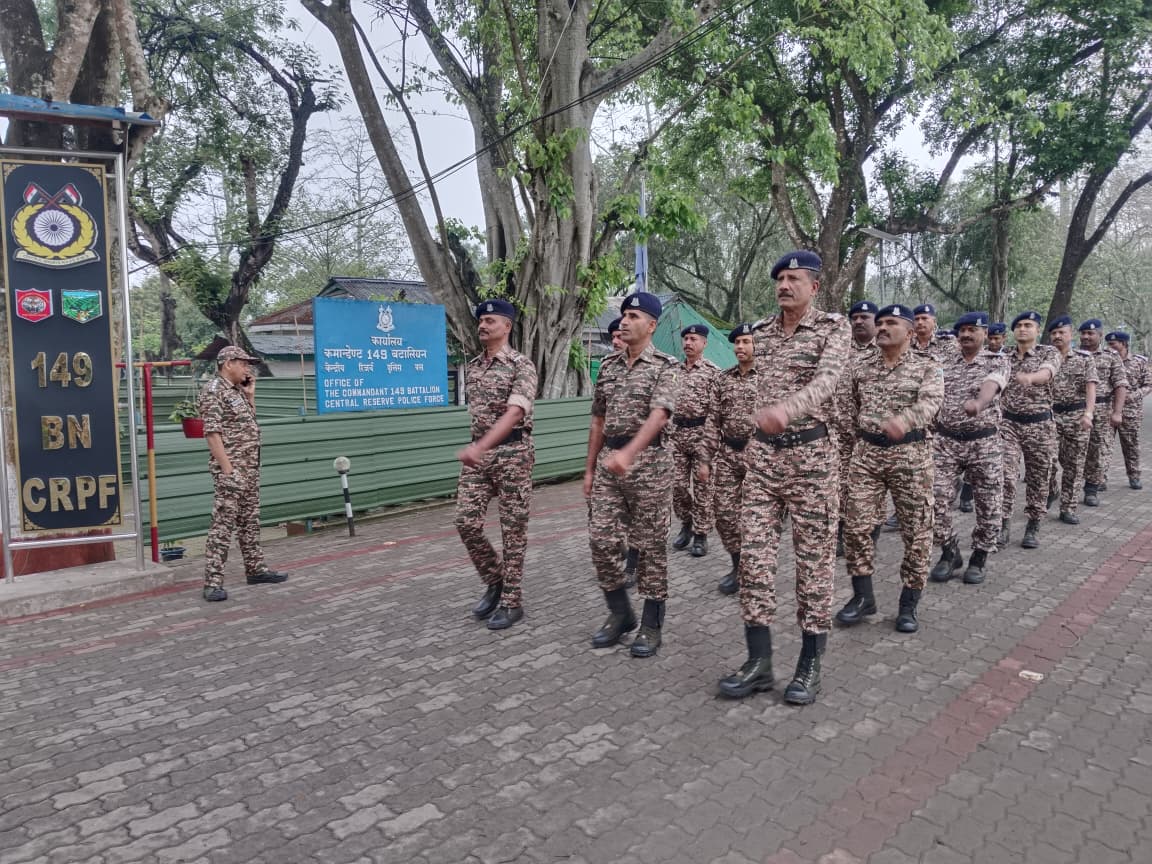 149_bn's tweet image. दिनांक 30 मार्च 2026 को 149 बटालियन, सीआरपीएफ में सुसंगठित एवं अनुशासित परेड का आयोजन किया गया। परेड के दौरान जवानों ने उत्कृष्ट समन्वय, प्रतिबद्धता एवं उच्च मनोबल का प्रदर्शन किया, जो बल की पेशेवर क्षमता और तत्परता को दर्शाता है।
#Parade #Discipline #Dedication 
@DIGOPSDBRCRPF
