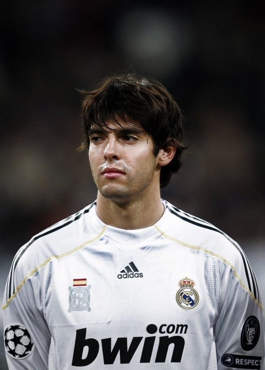Kaká no Real Madrid ⚪️🤍

Nostálgico!