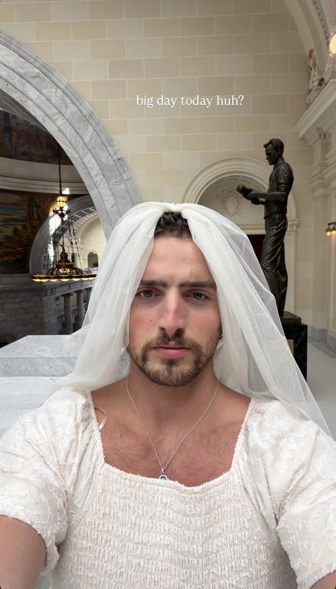 Benson Boone Access tweet media