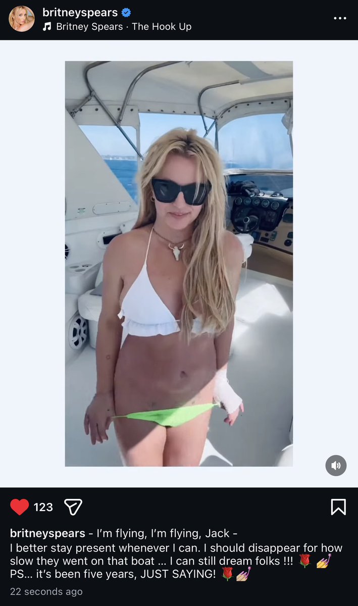 Fan Account tweet media