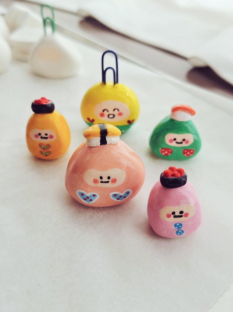 ニス塗りしました。可愛い❤

#ハンドメイド　#minne　#石粉粘土　#置物