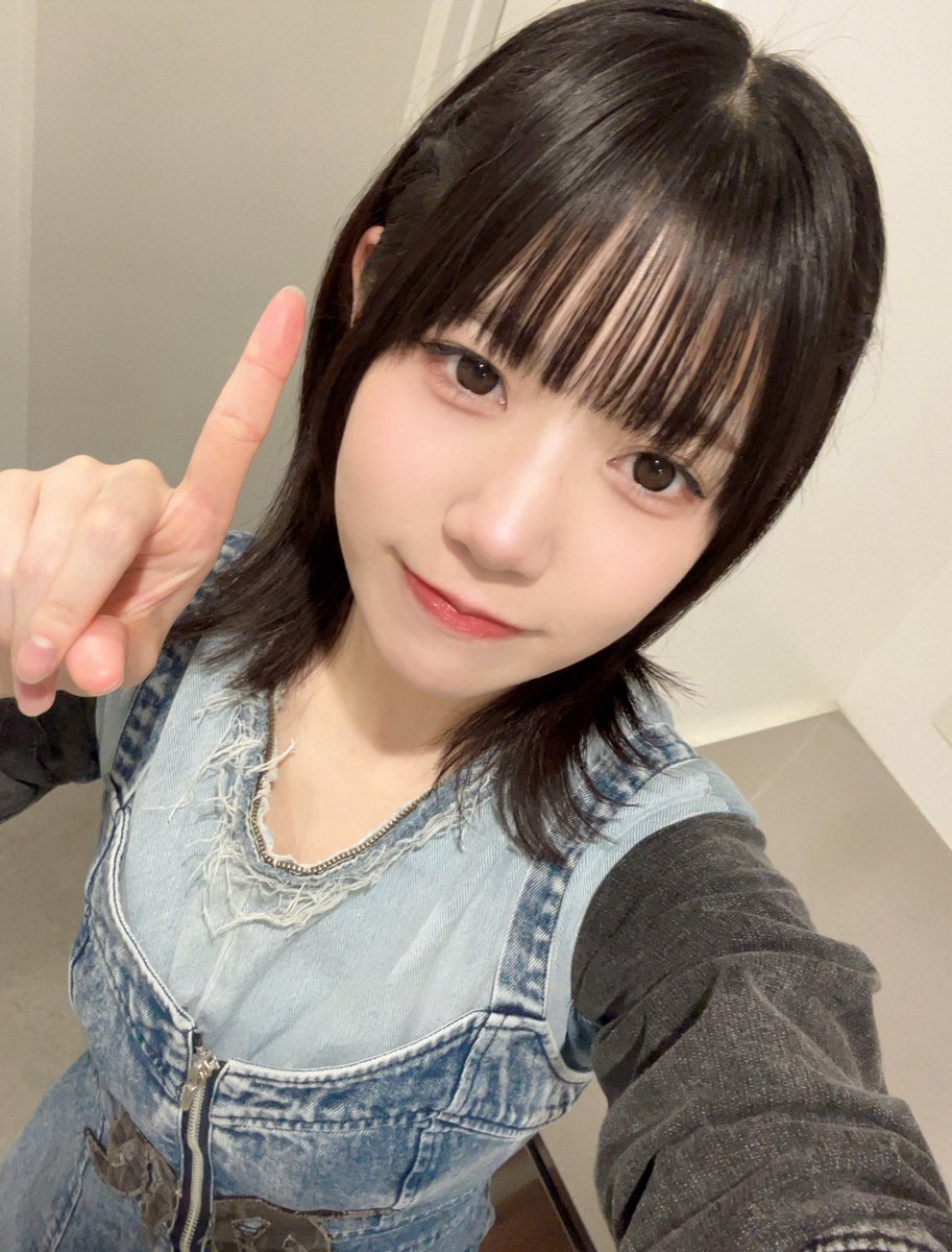 叶りさ tweet media