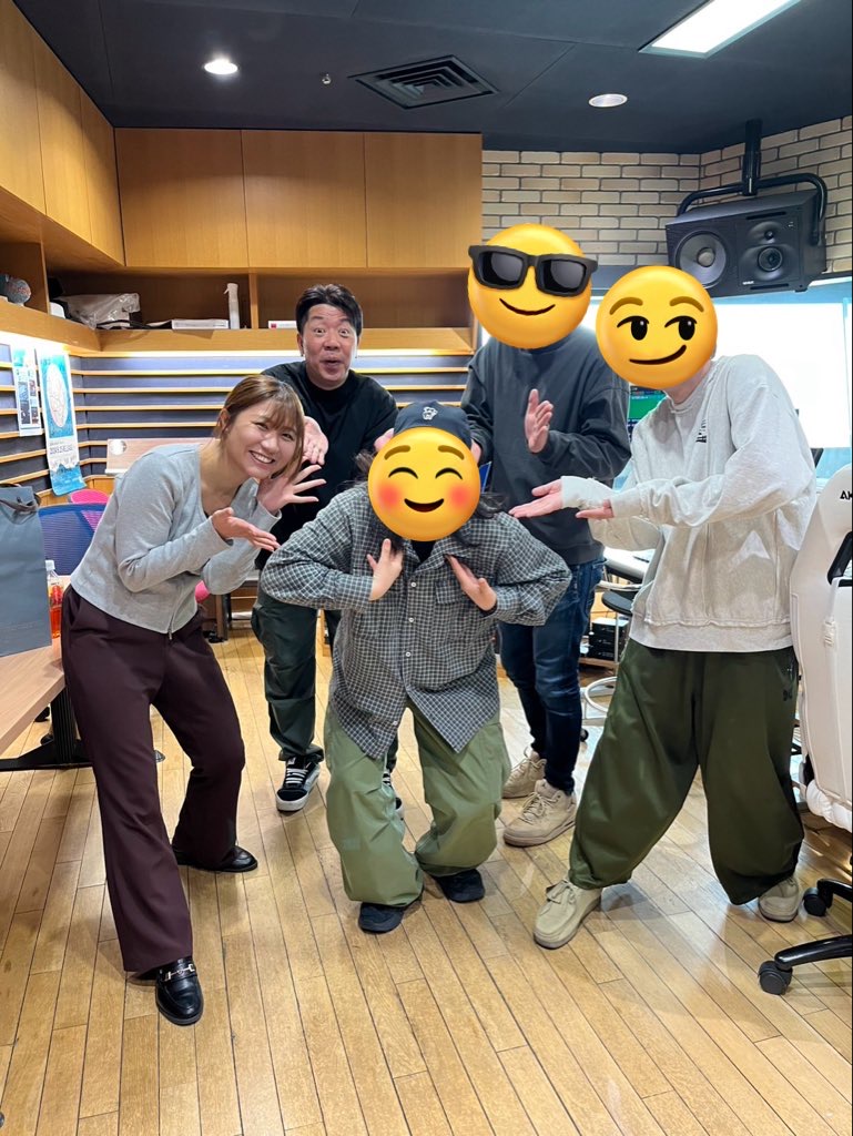 アサトク tweet media