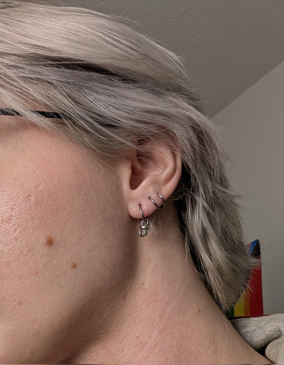 ⚔ twitchy lesbian boy ⚔ tweet media