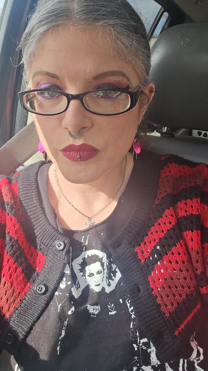 Charlotte--I am not the one that will save you tweet media