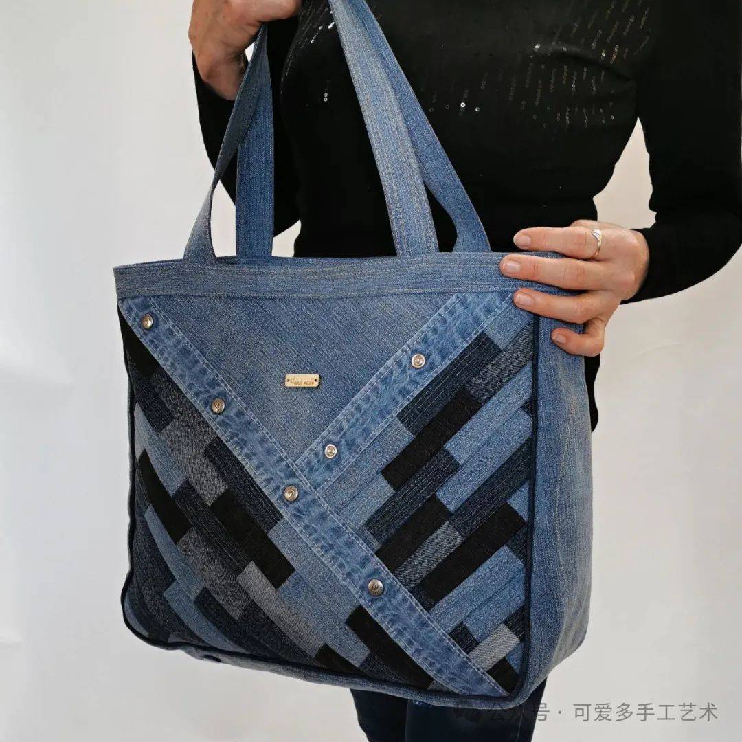 sexyarta's tweet photo. Turn old jeans into a trendy tote! Grab scissors, thread + 15 mins—snip seams, tie knots, add a pocket. Zero waste, 100% cozy. Tag me if you try!  #DIYTote #UpcycleFashion https://t.co/nW9xkJ6Ars