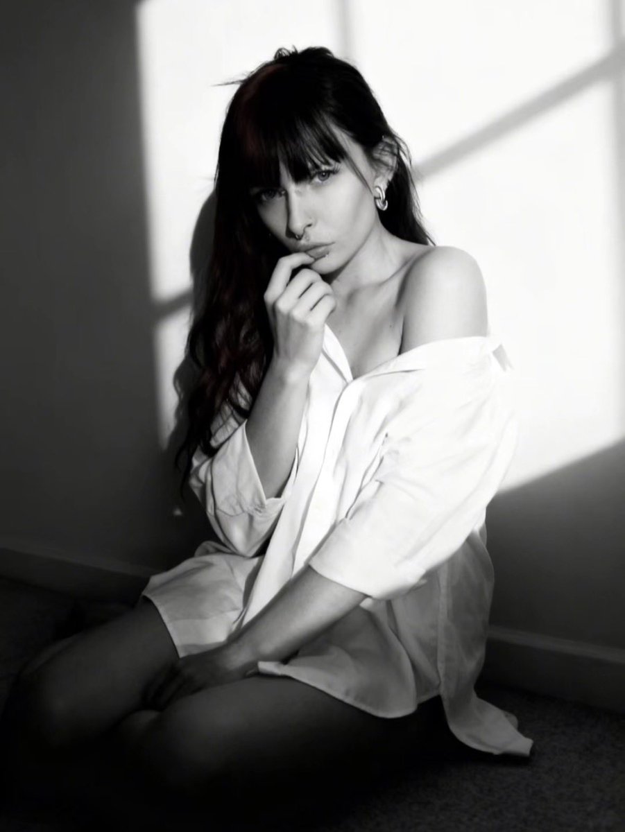 psychopixie318's tweet photo. Don’t miss out on this free trial to my VIP exclusive page!! 12months free!

https://t.co/l52E5uwczb

https://t.co/sZL3kRUcRV https://t.co/ZZl6OSq5lA