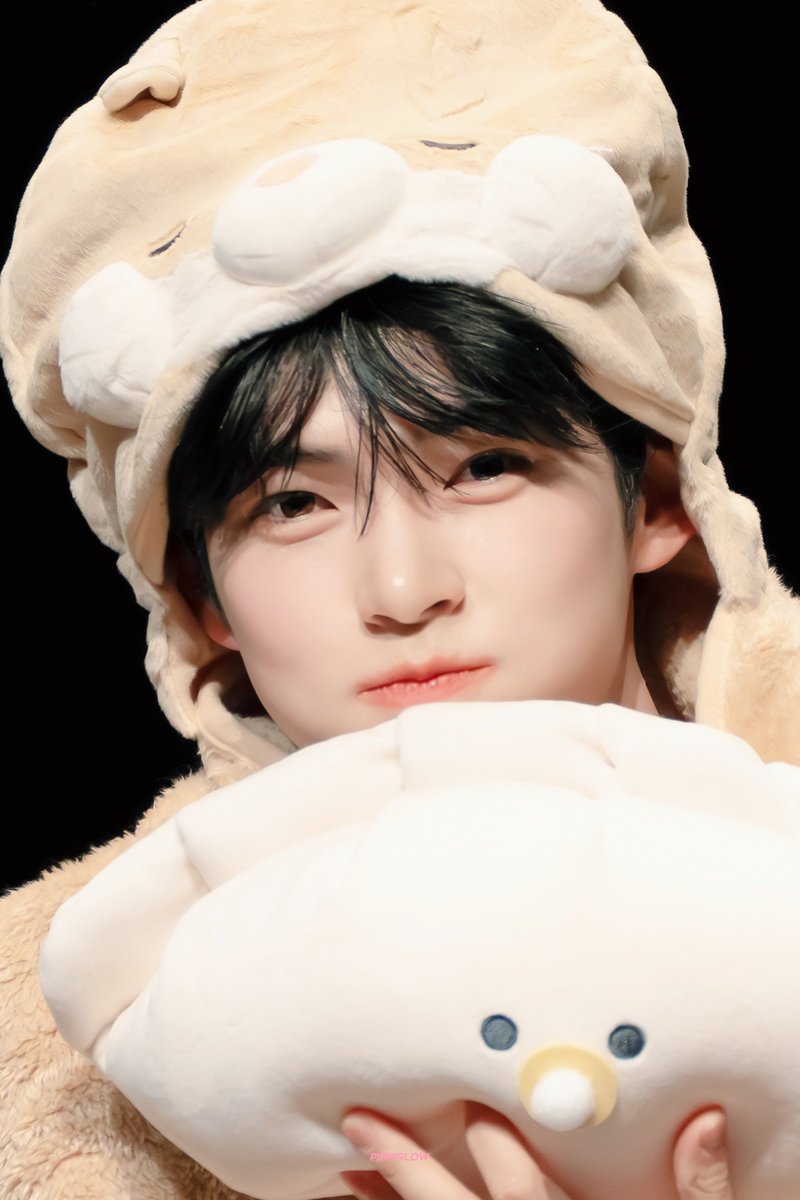 pinkglow tweet media