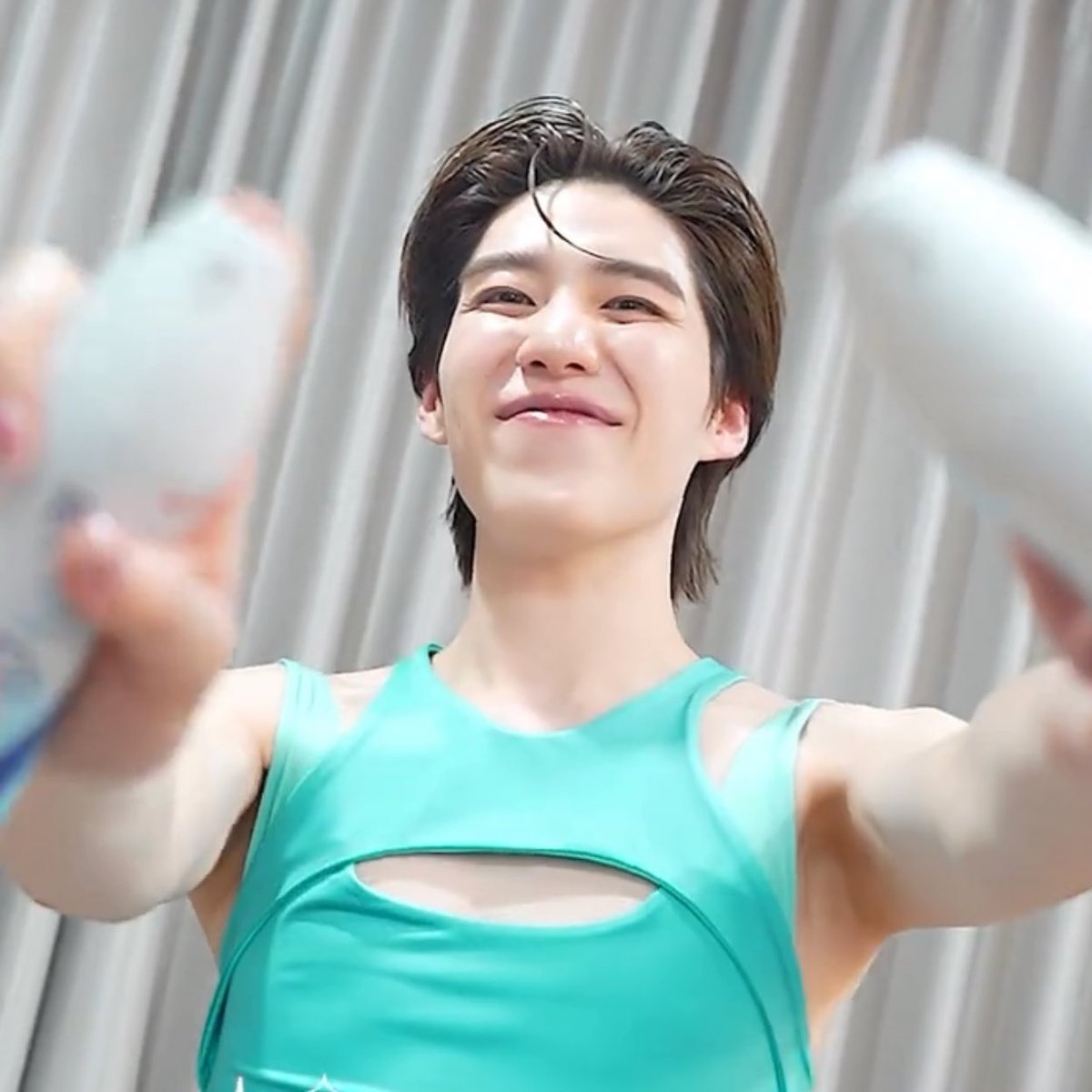 ปอปลาสองตัว tweet media