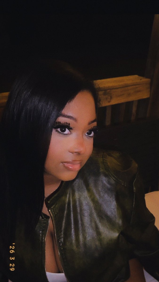 aaliyah. tweet media