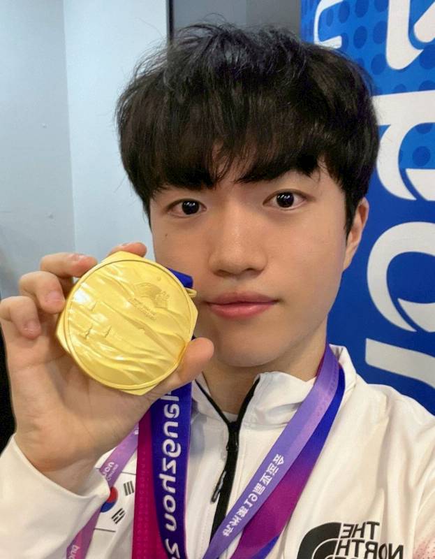 daily 역천괴 tweet media