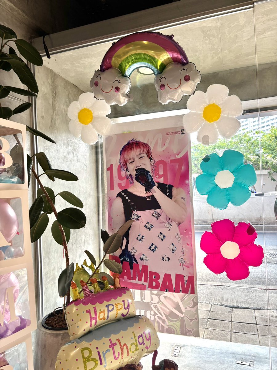 merainbow93's tweet photo. สวยทุกมุมเลยยย 🐈💗
#DOUBLEB_GALLERY #BamBam
#got7thsupport #แบมแบม https://t.co/uSvAj0sWDa