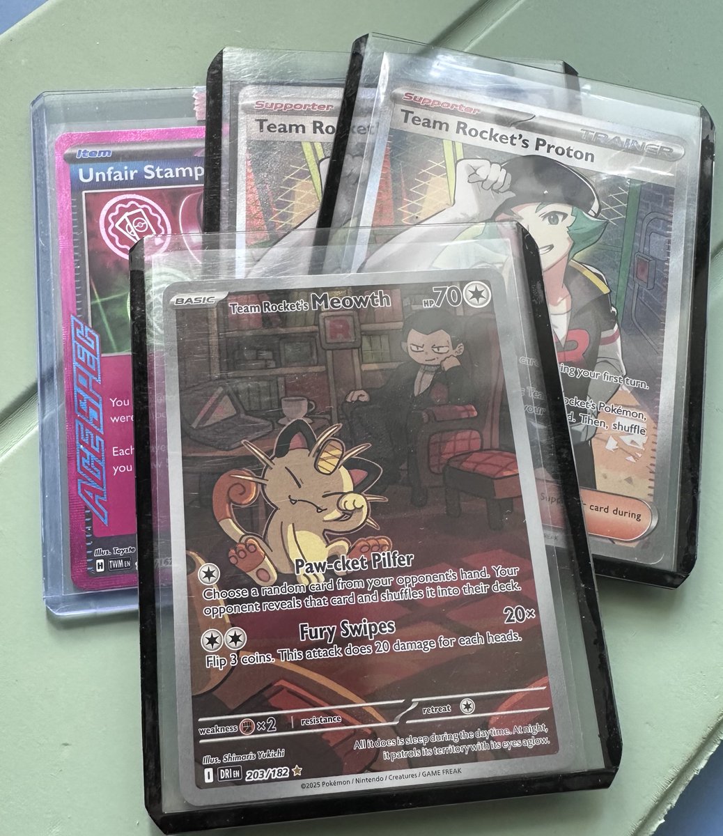 aaron 🦇 tweet media