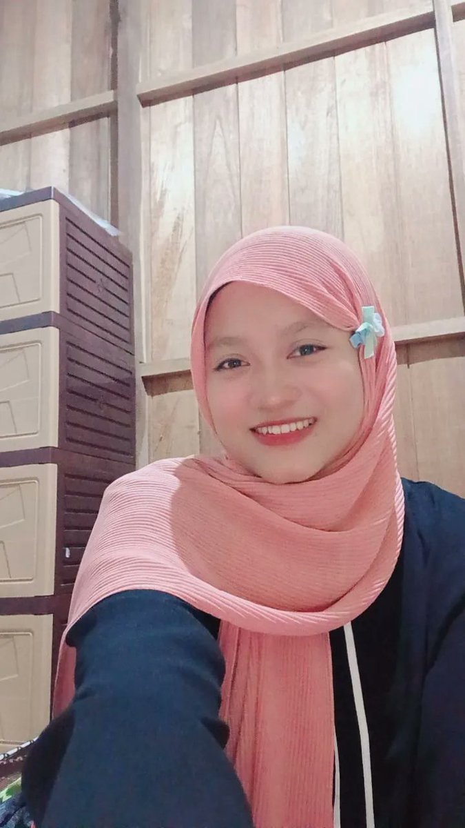 Be kind. Jangan dendam ya. 
Tp masih belum bisa maafin dia yg resign sebelum lebaran 😭 gagal cuti dan mudik gw.