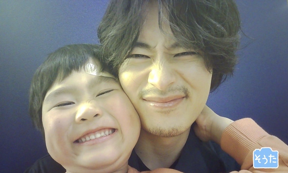 おみみ tweet media