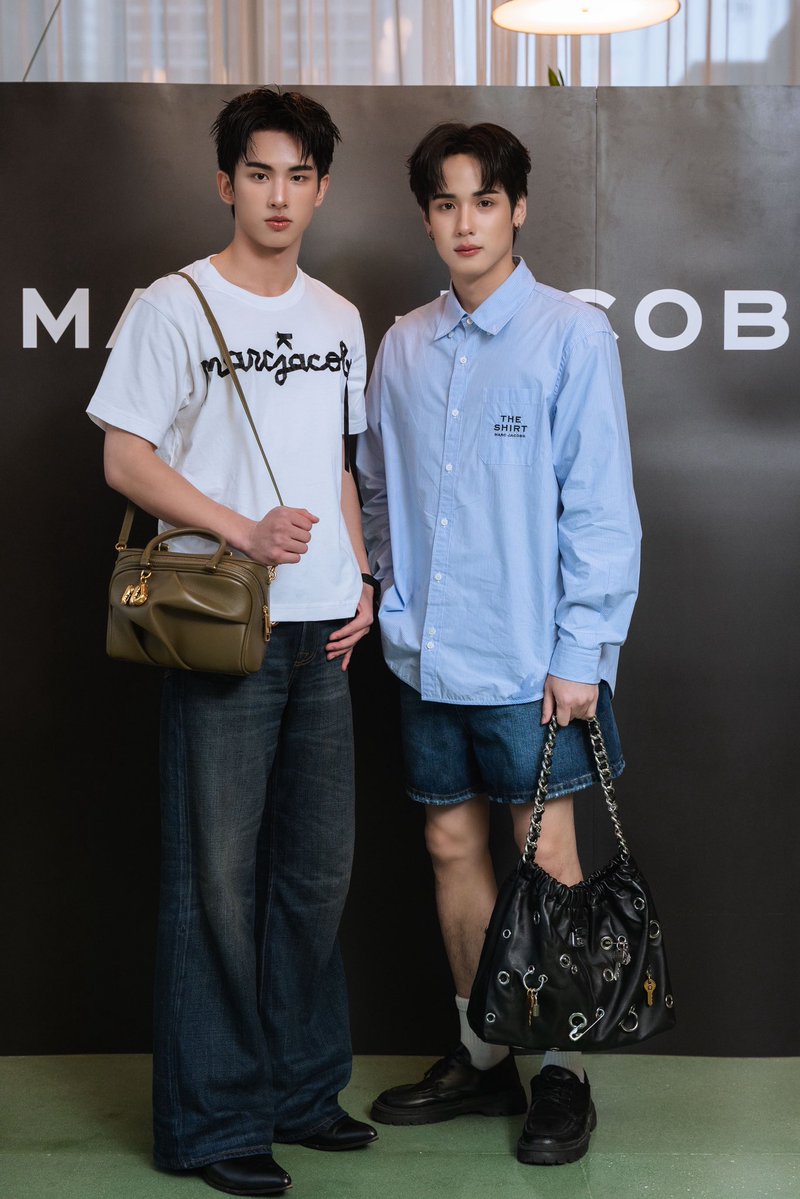 hashtag legend Thailand tweet media