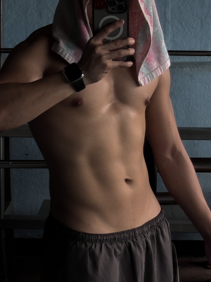 amaxtriton's tweet photo. bakal gym enthusiast https://t.co/apZFdmyp6Y