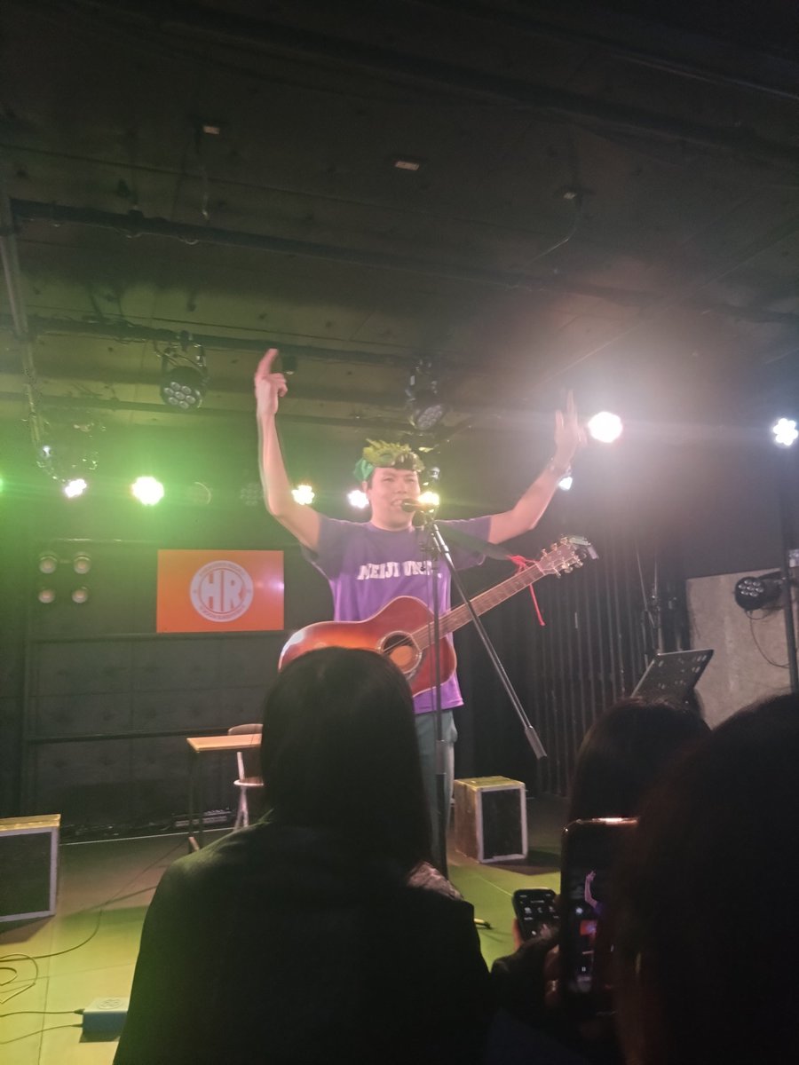 どう見ても椅子💺 tweet media