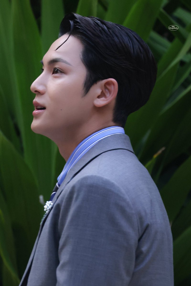 ชิววี่ 🛋️ tweet media