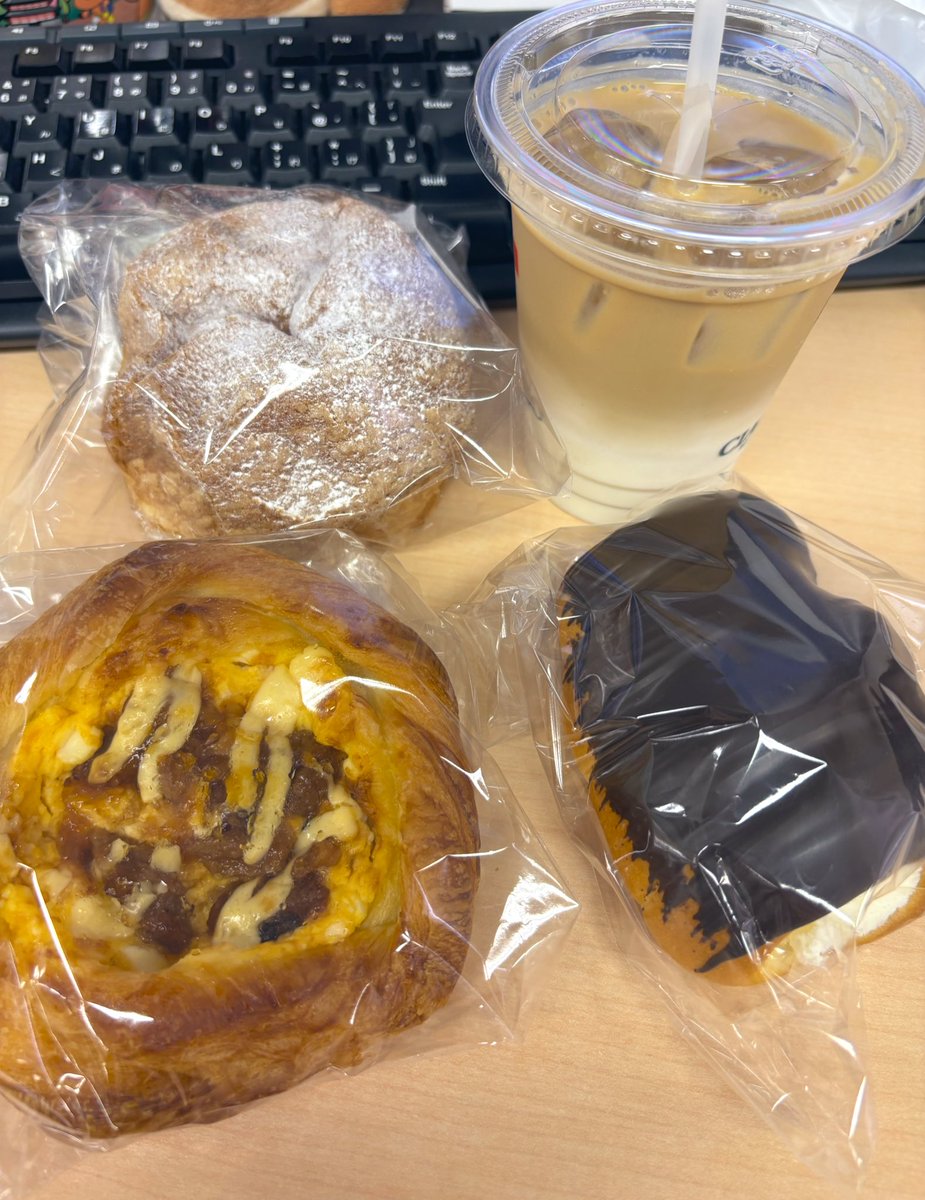 ひーこ tweet media