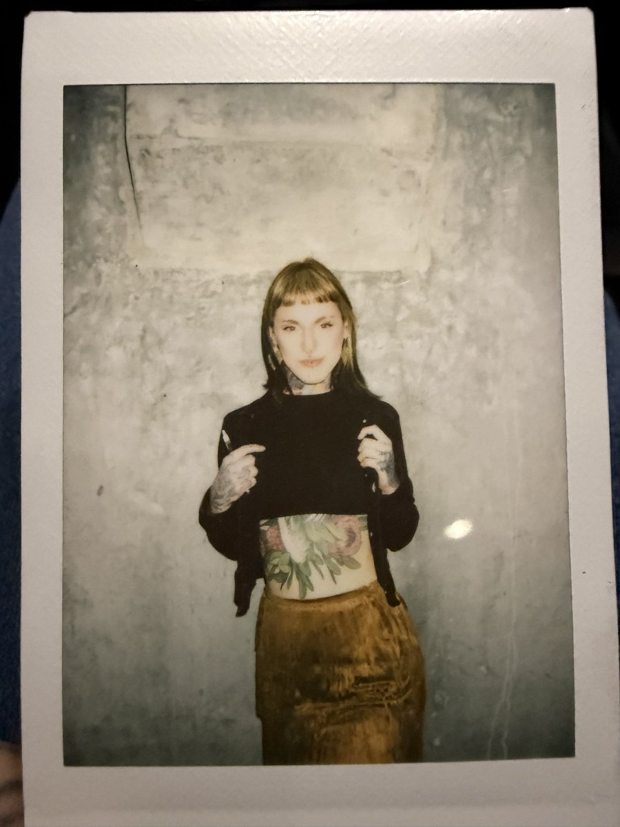 larn 🦊💛💋 tweet media