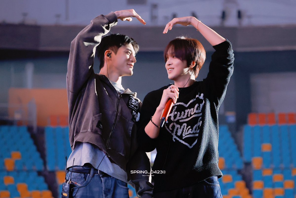 ayaa ⋆.˚୨୧ tweet media