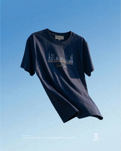 luditt_official's tweet image. [New Arrival] Landmark Horizon T-Shirt

4月3日(金)10時より、新作グラフィックTシャツをリリースします。

東京の象徴的なランドマークを一筆書きのような繊細なラインで描き、都会の喧騒をミニマルなアートへと昇華させた一着。

#LUDITT #GraphicTee #SilkScreenPrint #Streetwear #tshırtdesign