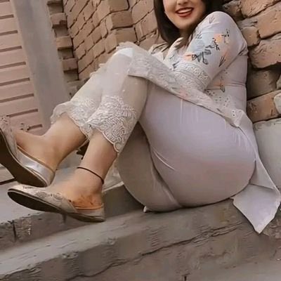Uf moti gand ka pose