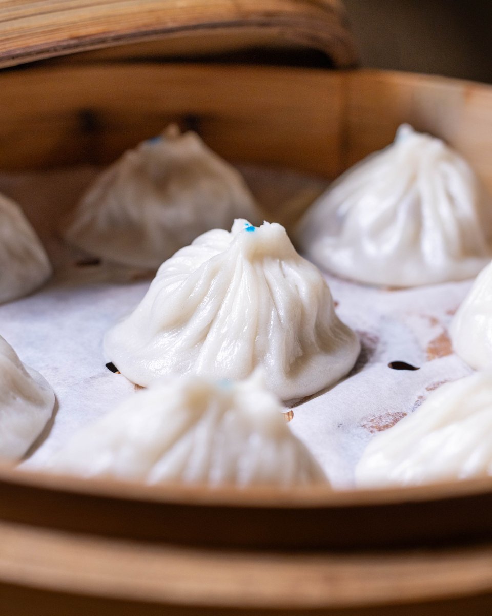 tienmas's tweet photo. For days that call for something special. Black Mushroom with Truffle Oil Xiao Long Bao, delicate folds with a deep, aromatic finish. Enjoy the flavor at Tien Ma's.

#TienMas #XiaoLongBao #TruffleXiaoLongBao #TaiwaneseCuisine https://t.co/10wWUXmxVr