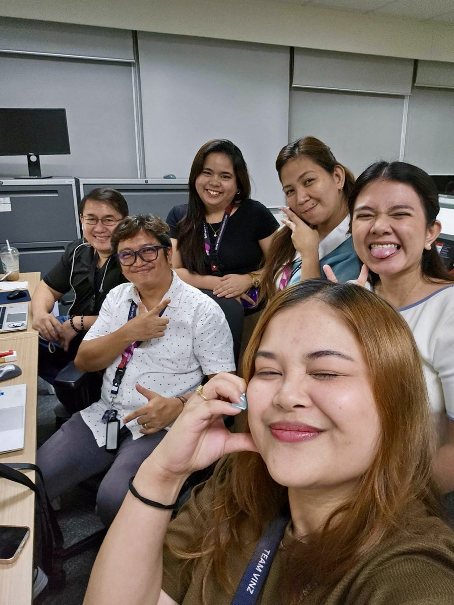 MarcTivi's tweet image. Just Another Day at the Office ep6 #lateupload 🧑🏻‍💻👩🏼‍💻📸
