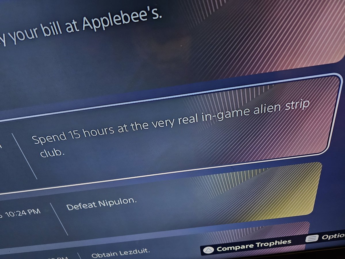molightning's tweet photo. A little late to the party, but absolutely loving #HighOnLife 🎮

Love that they award you this achievement during a boss battle. 🤣

I swear. https://t.co/eR160J6PKq