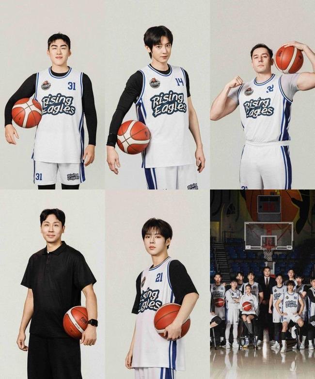 EXO GLOBAL tweet media