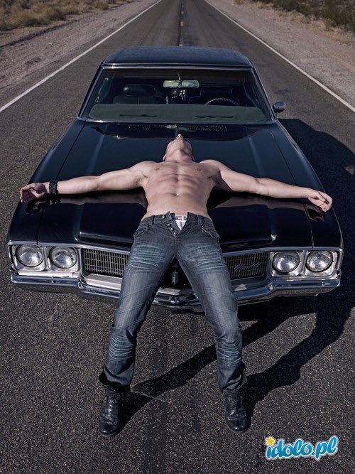 thatidiot tweet media