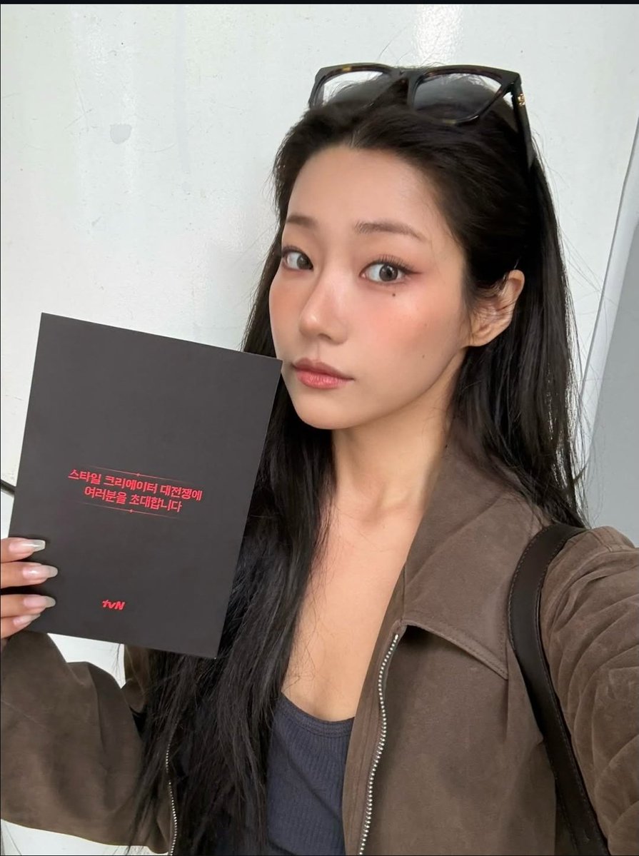 𝗟𝗢𝗘𝗬 tweet media