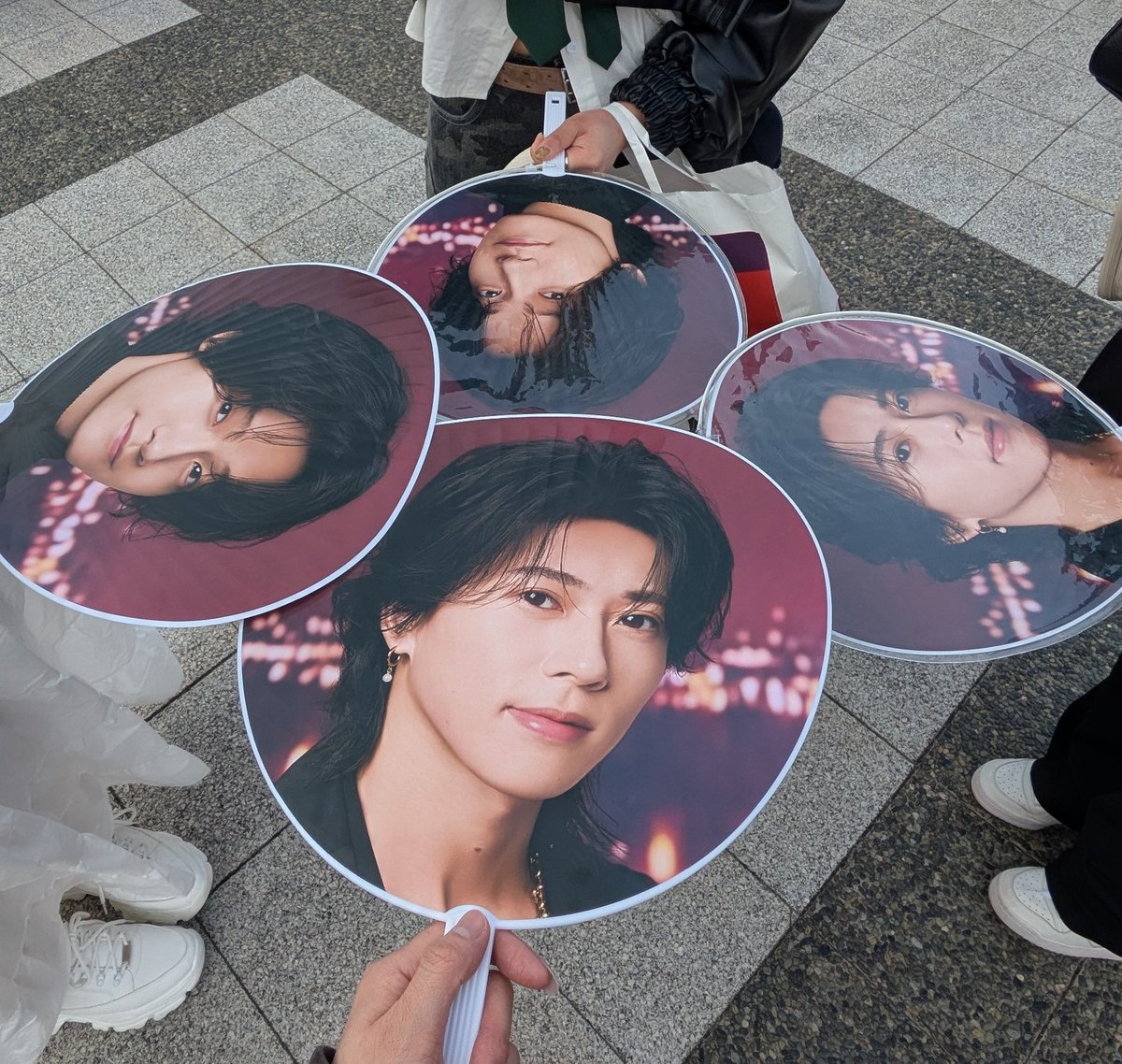 あいな tweet media