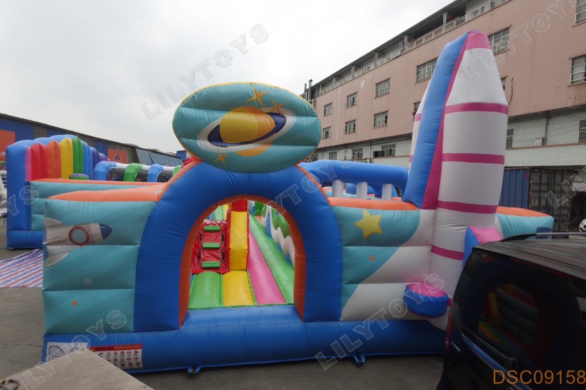 Slilytoys0927's tweet image. Commercial Inflatable Obstacle Bounce Slide Inflatable Sport Games Obstacle Course
Whatsapp: +8613113312502
Email：saler3@lilytoys.com
#bouncer #obstacle #funcity #slide