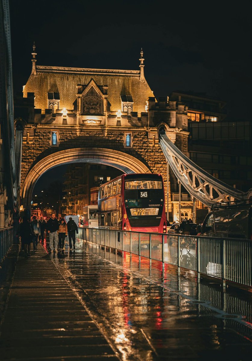 Amazing Eyes tweet media