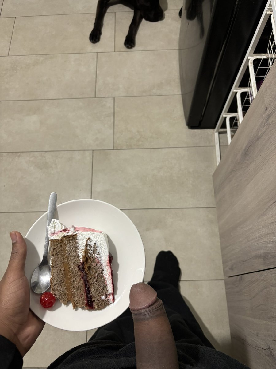 Les gusta el pastel de chocolate ? 😋🍰