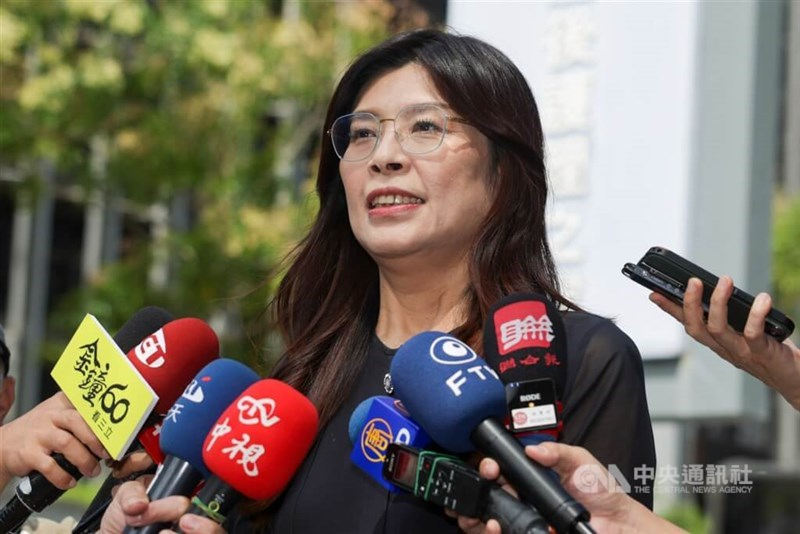 Little Think Tank tweet media