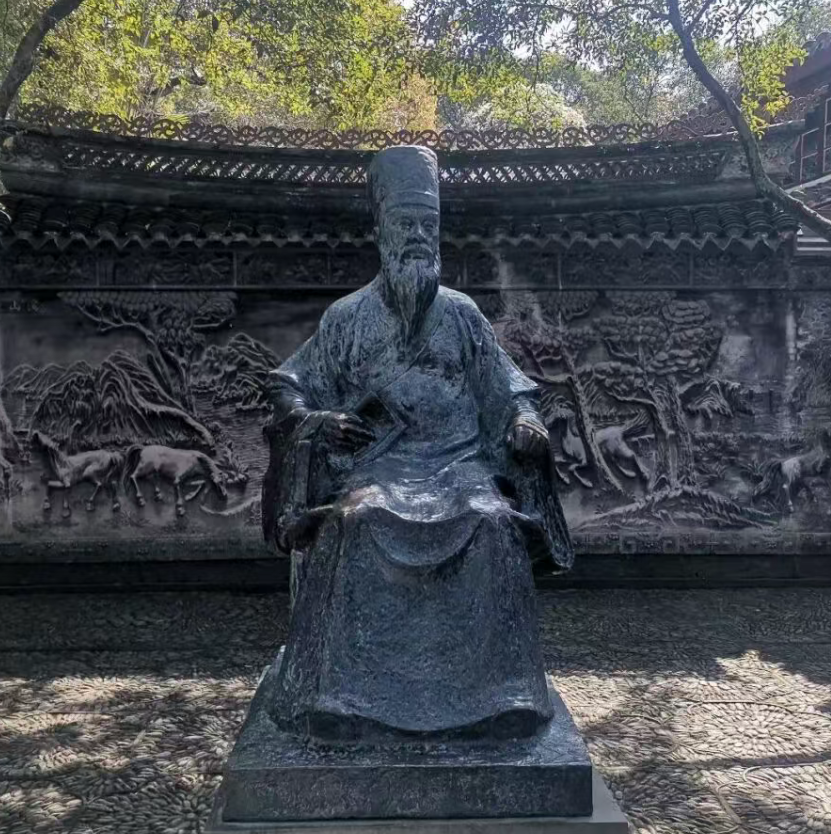 HAISHULOU's tweet photo. #TianyiPavilion, once a private library, now opens its treasures to all! 📚 With over 70,000 items, including rare Ming Dynasty texts, it's a haven for scholars. Surrounded by serene gardens, it's a timeless gem blending history &amp; tranquility. 🌳   #CulturalHeritage #Booklibrary https://t.co/mKgjoZOMIj