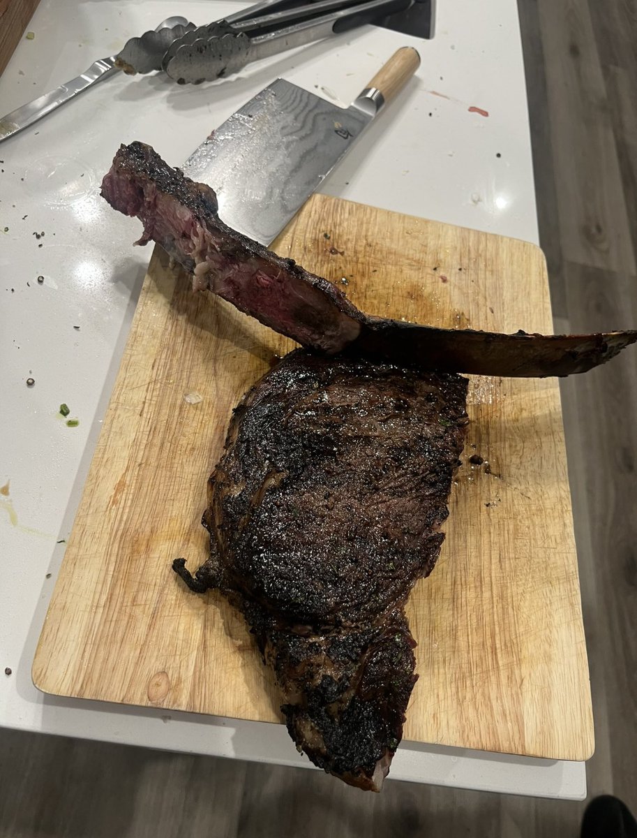 bradguy99's tweet photo. In the wake of the japenese american steak discourse I’d like to present a steak my friend cooked a few years ago that I believe is the best cooked steak I’ve ever eaten https://t.co/P88f4SLWHu