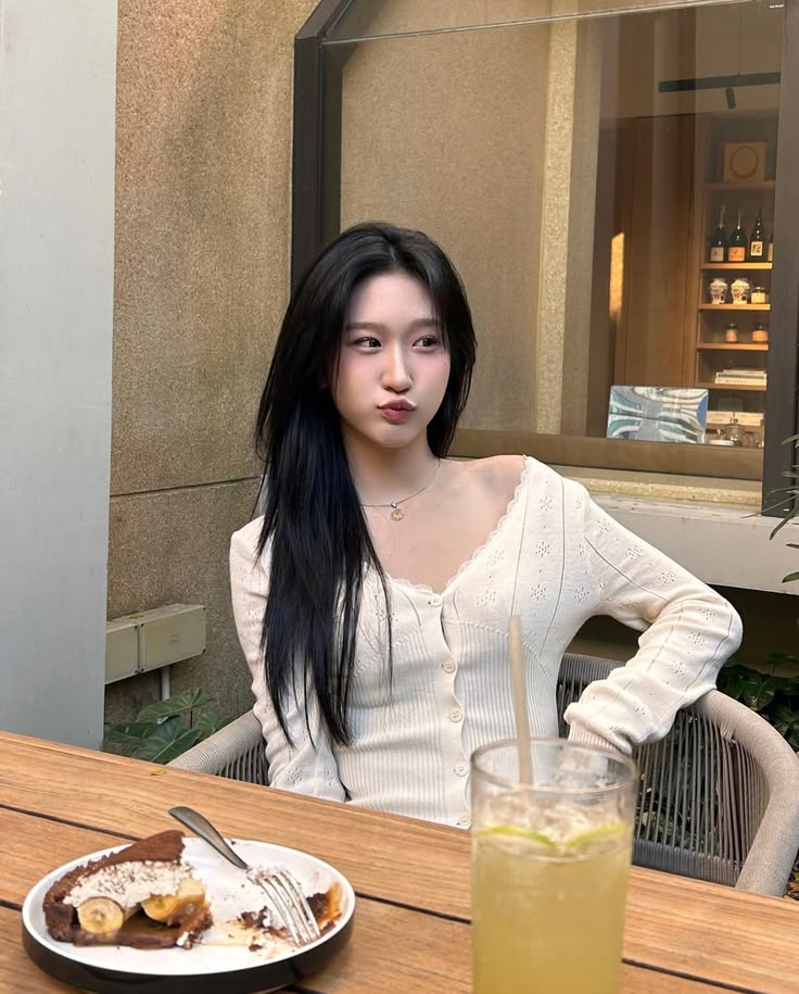 cait.vault tweet media