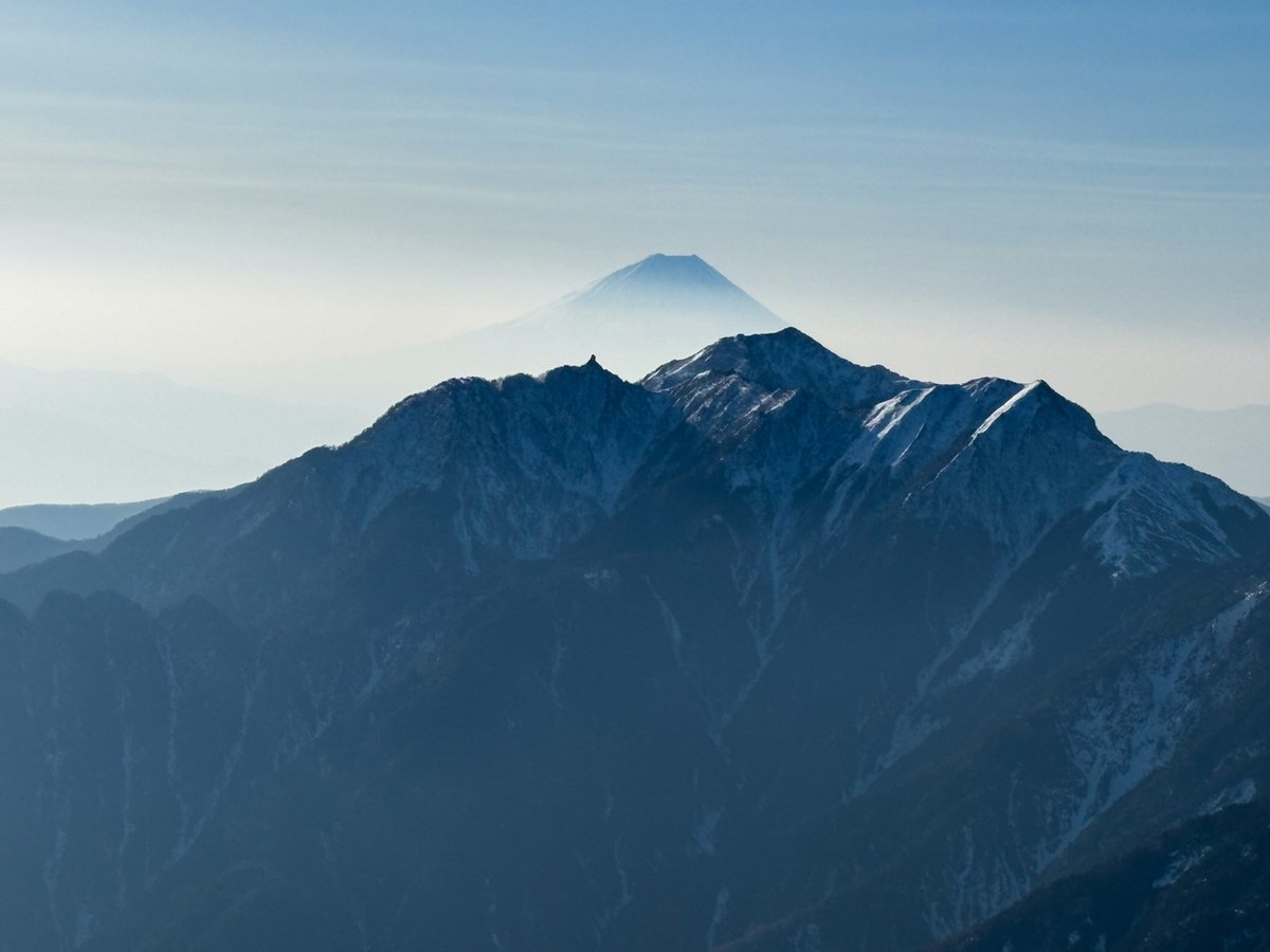 ミレー tweet media