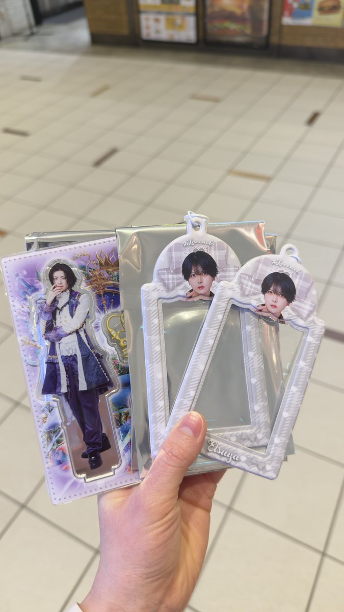 ʀɪʀɪ tweet media