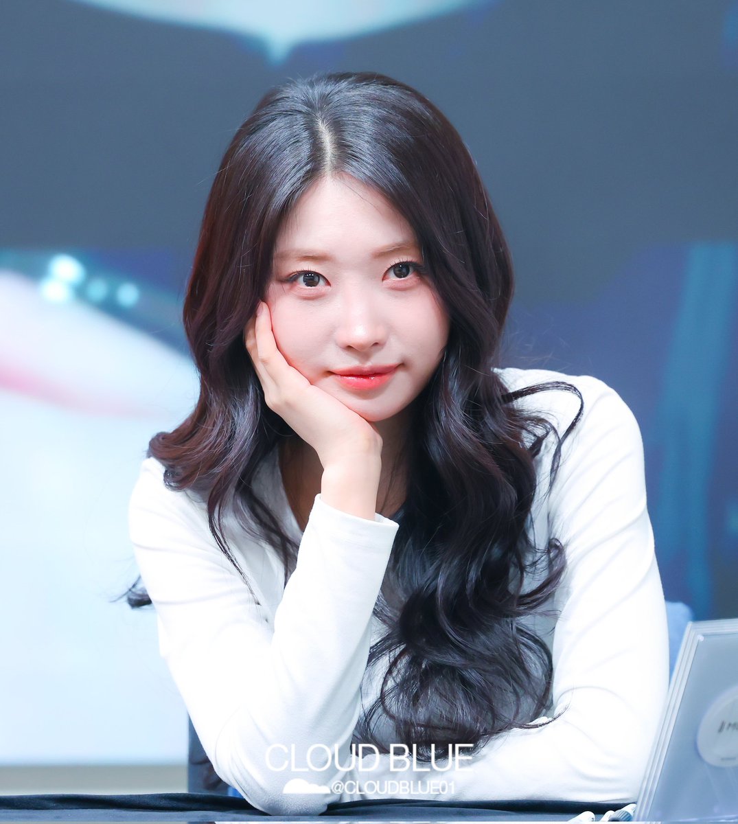 Cloud Blue tweet media