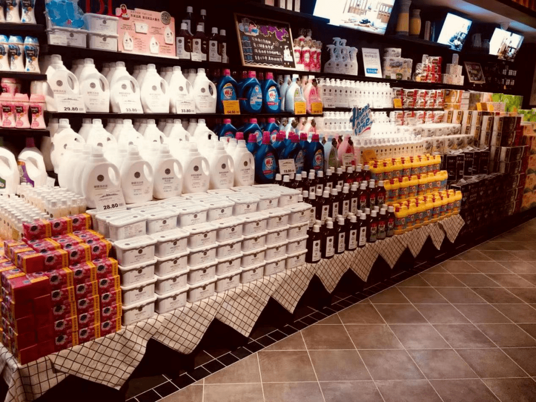 Dialaweb's tweet image. Stock up for weekend vibes! Our convenience store has fresh snacks, icy drinks u0026 daily picks. Grab yours before they’re gone—open 24/7! #ConvenienceStore #WeekendEssentials