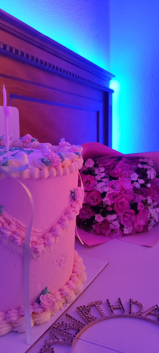 pwity_sol❣ tweet media