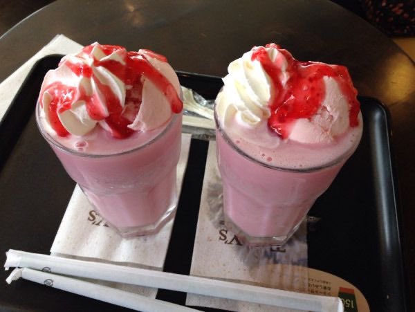 strawberry cake dolly ˚ʚ♡ɞ˚ tweet media