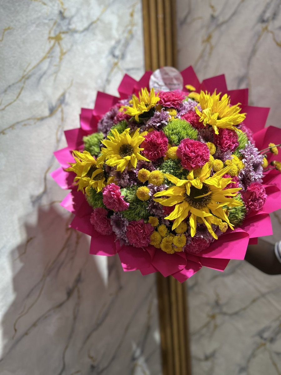 Alicia infinity roses tweet media